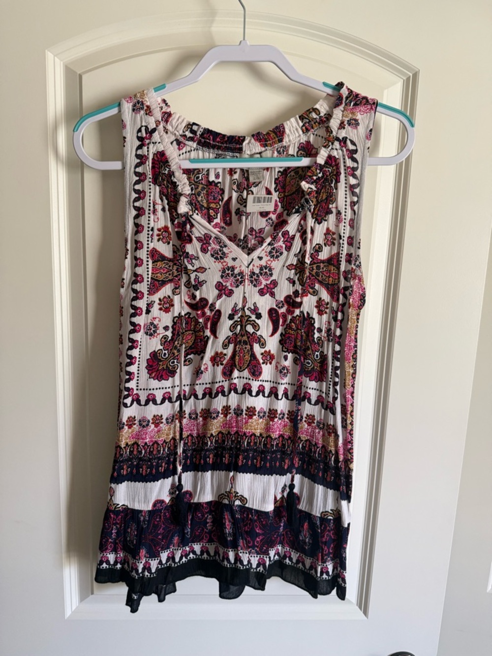 Charlie Paige Boho Print Sleeveless V-Neck Top - White/Pink/Black - NWT